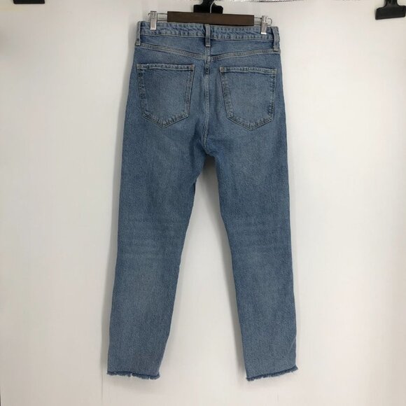 Zara Medium Wash straight leg High Rise cropped  Raw Hem Jeans size 30. - Picture 2 of 15